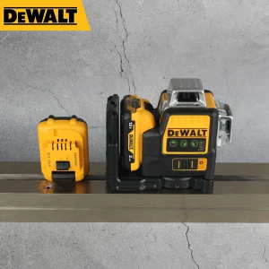 Dewalt DW089LG 12-Line Green Beam Laser Level